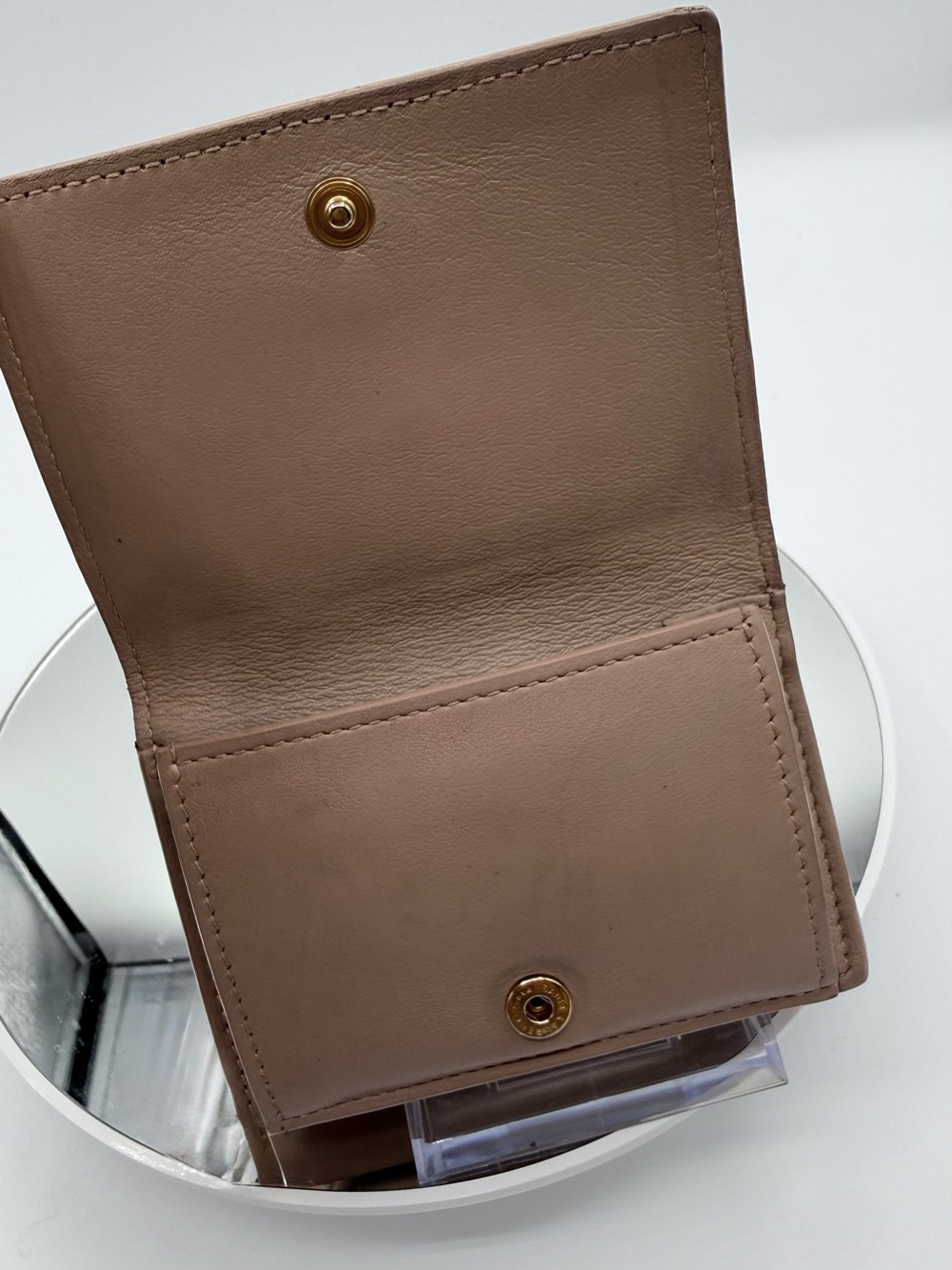 Saint Laurent l Trifold mini Wallet-Taupe Leather - Picture 10 of 16